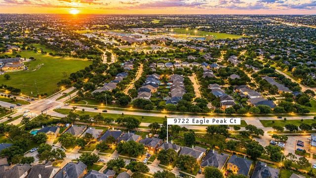 9722 Eagle Peak Ct, Katy, TX 77494