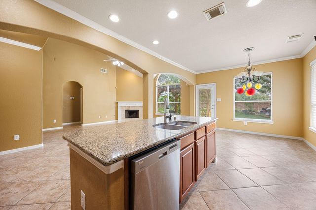 9722 Eagle Peak Ct, Katy, TX 77494