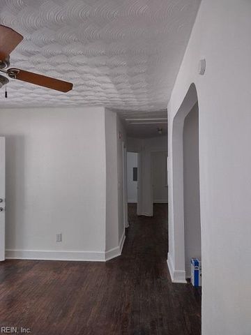 635 46th ST, Newport News, VA 23607
