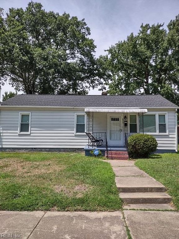 635 46th ST, Newport News, VA 23607