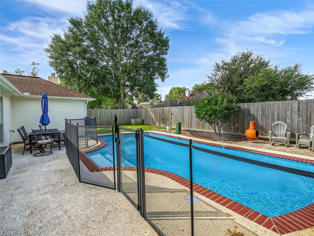1310 Hidden Canyon Road, Katy, TX 77450