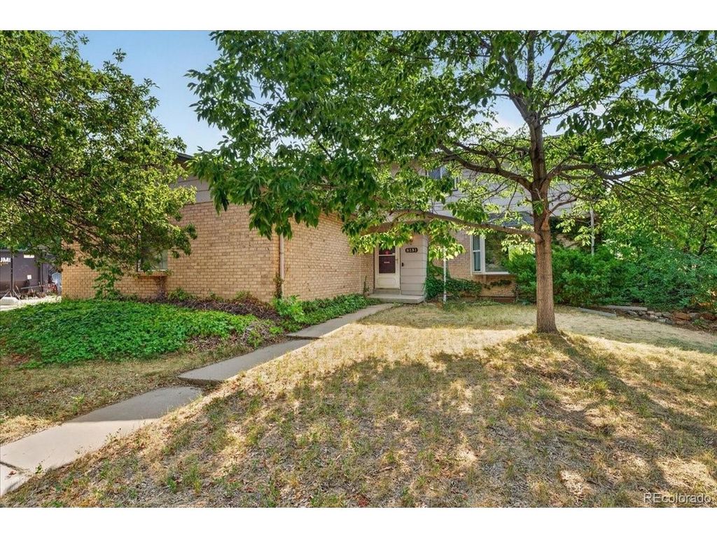 8131 S Marshall Ct, Littleton, CO 80128
