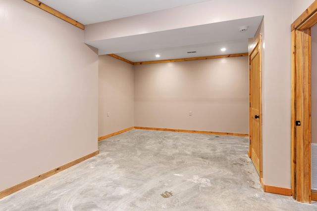 1975 Cherry Grove Road, Somerset, KY 42501