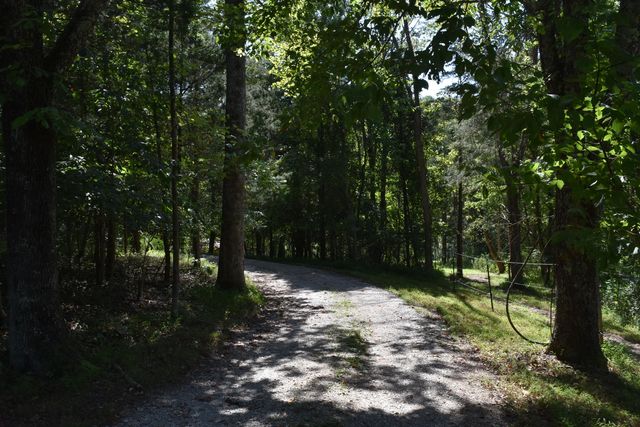 1975 Cherry Grove Road, Somerset, KY 42501
