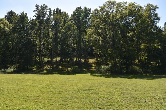 1975 Cherry Grove Road, Somerset, KY 42501