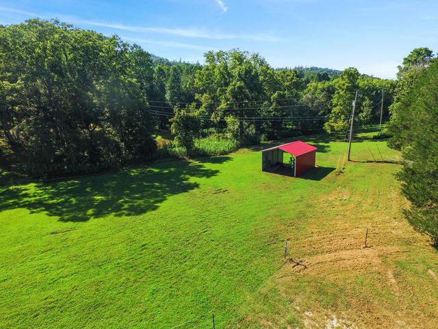 1975 Cherry Grove Road, Somerset, KY 42501