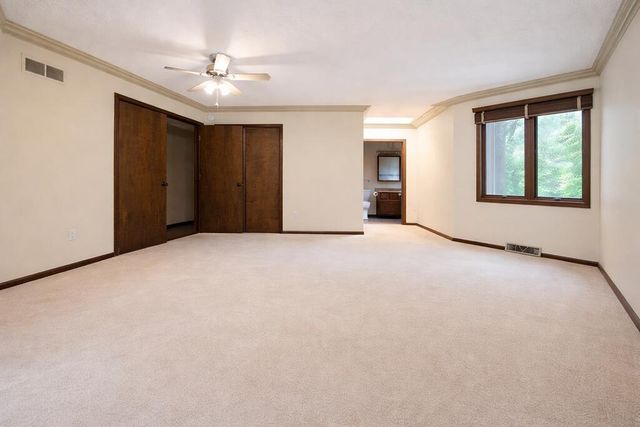 5654 W Vintage Hills Trail, La Porte, IN 46350