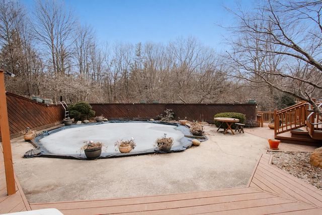 5654 W Vintage Hills Trail, La Porte, IN 46350