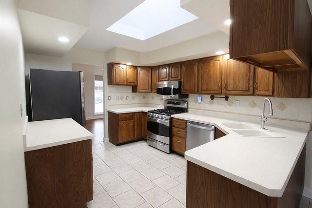 5654 W Vintage Hills Trail, La Porte, IN 46350