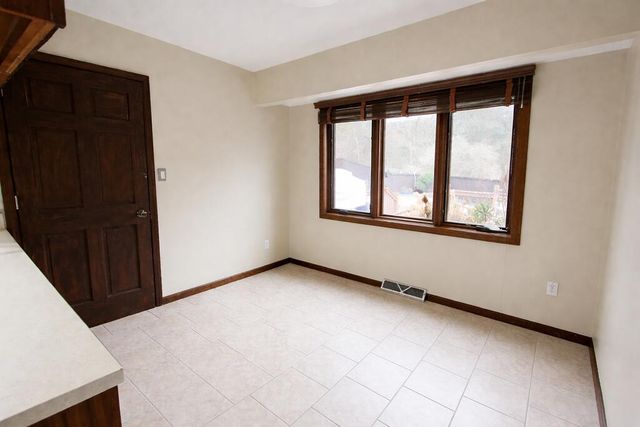 5654 W Vintage Hills Trail, La Porte, IN 46350