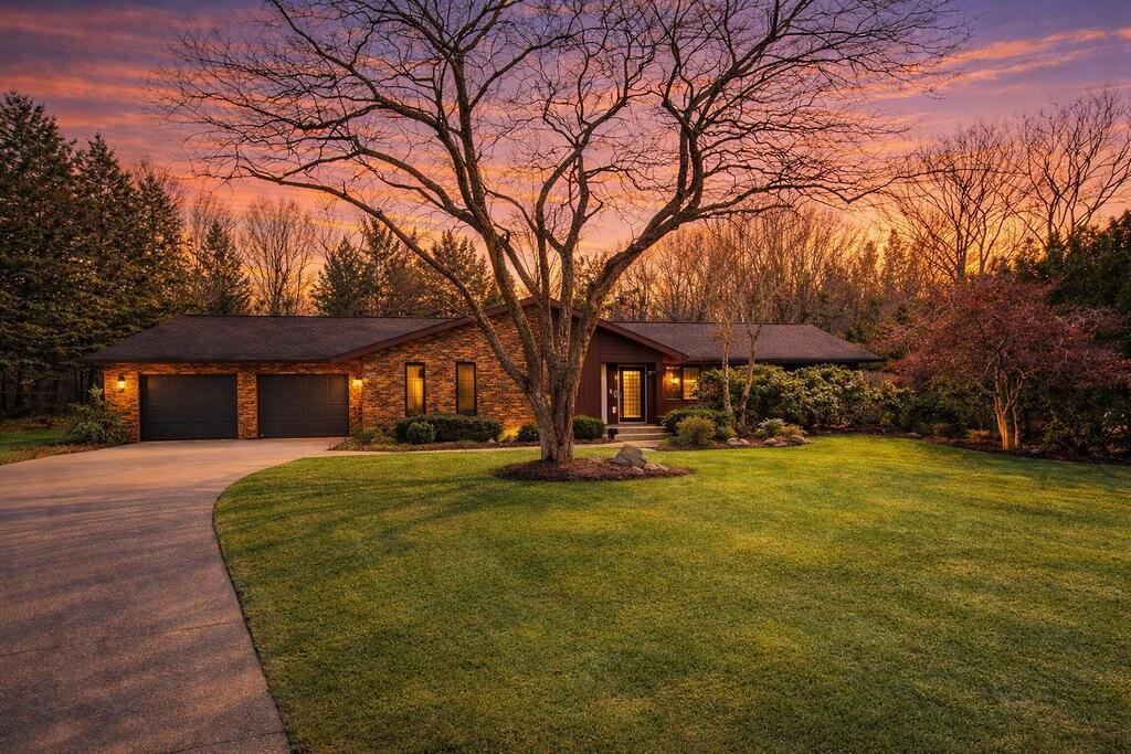 5654 W Vintage Hills Trail, La Porte, IN 46350