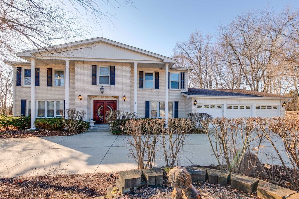 505 Rue Chamonix, Deer Park, IL 60010