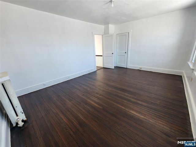 752 Ridge Road, Lyndhurst, NJ 07071
