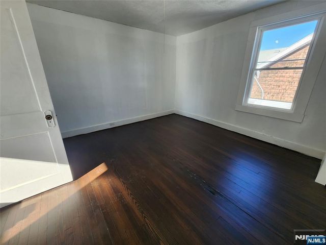752 Ridge Road, Lyndhurst, NJ 07071