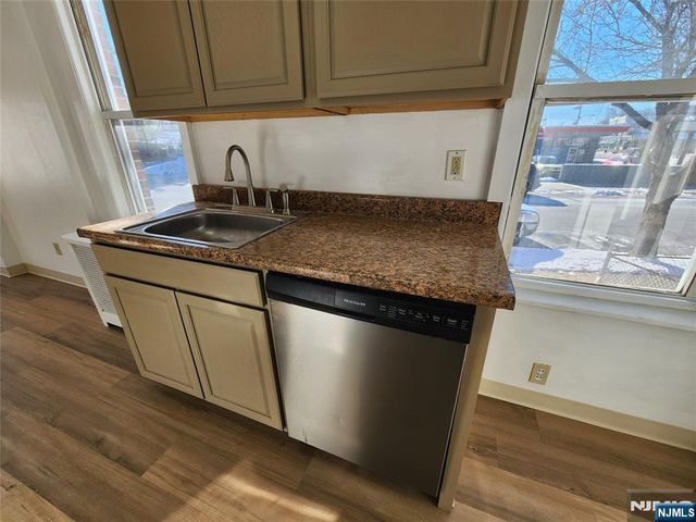 752 Ridge Road, Lyndhurst, NJ 07071
