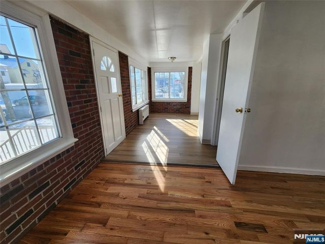 752 Ridge Road, Lyndhurst, NJ 07071