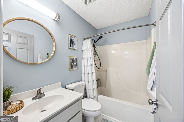 239 B W Lakemont Drive, Kingsland, GA 31548