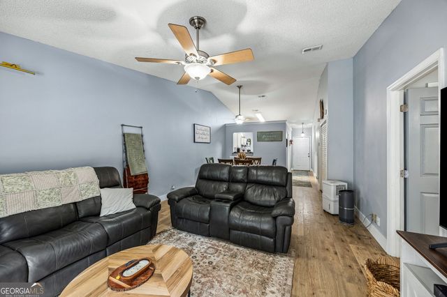 239 B W Lakemont Drive, Kingsland, GA 31548