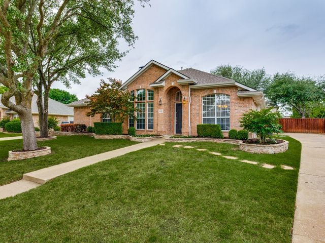 529 Lochwood Drive, Murphy, TX 75094