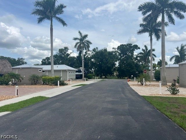 10268 Meadow Beauty TRL, Fort Myers, FL 33905