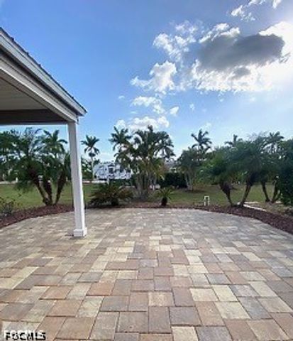 10268 Meadow Beauty TRL, Fort Myers, FL 33905