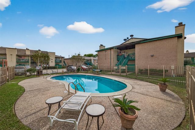 1516 Bay Area Boulevard H10, Houston, TX 77058