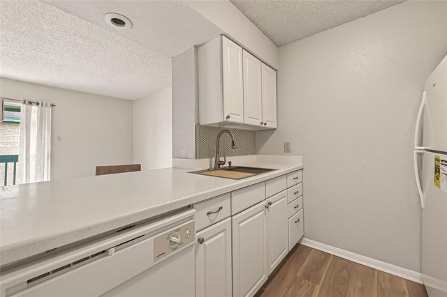 1516 Bay Area Boulevard H10, Houston, TX 77058