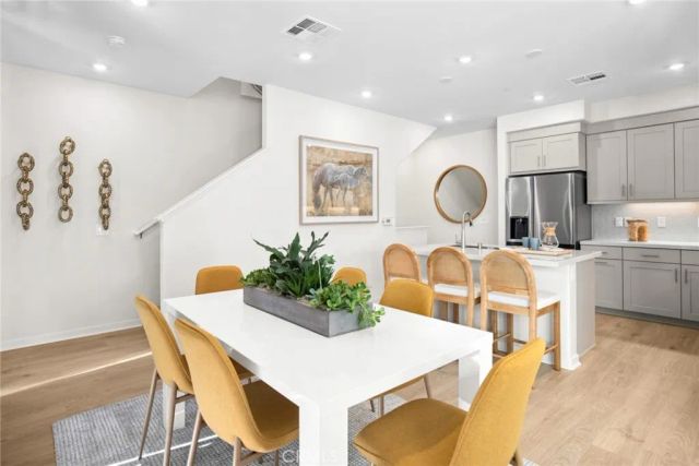 723 E. Route 66, Glendora, CA 91740