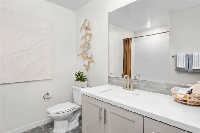 723 E. Route 66, Glendora, CA 91740