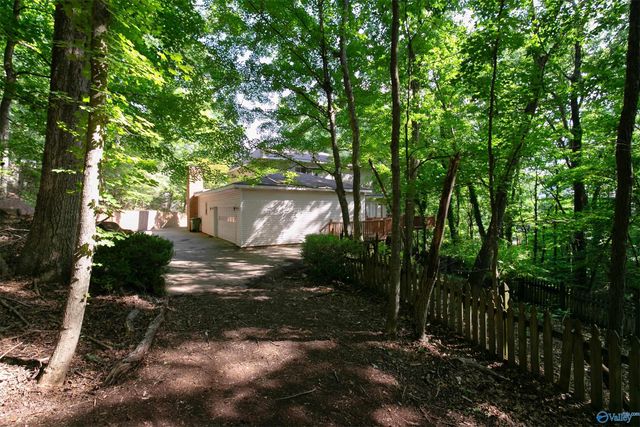 1702 Trey Terrace SE, Huntsville, AL 35802