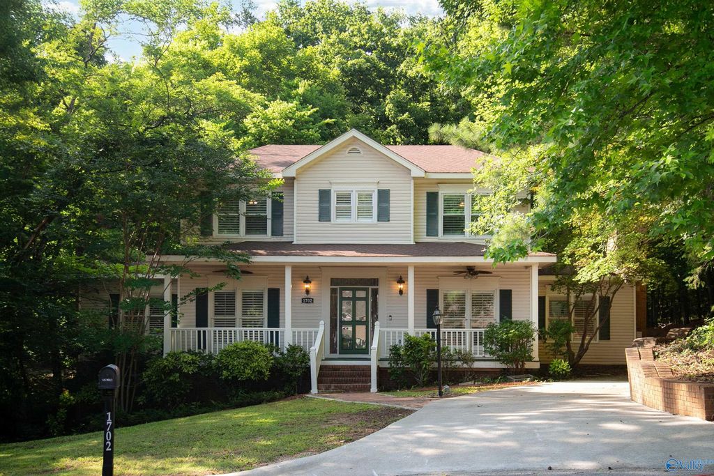 1702 Trey Terrace SE, Huntsville, AL 35802