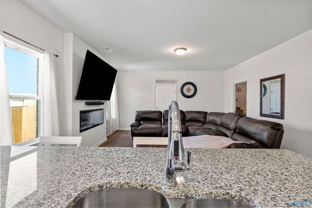 18675 Cottontail Lane, Athens, AL 35611