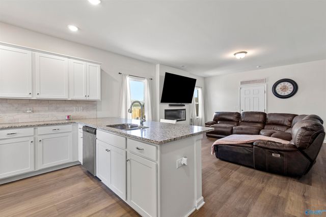 18675 Cottontail Lane, Athens, AL 35611