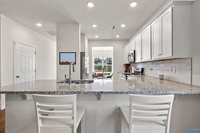 18675 Cottontail Lane, Athens, AL 35611