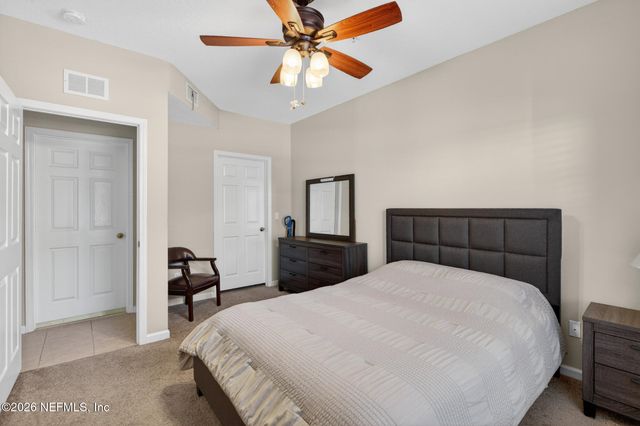 2200 MARSH HAWK Lane 403, Fleming Island, FL 32003