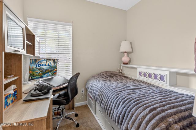 2200 MARSH HAWK Lane 403, Fleming Island, FL 32003