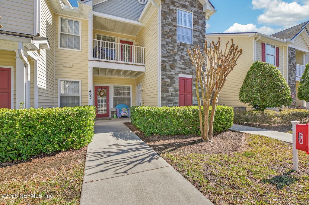 2200 MARSH HAWK Lane 403, Fleming Island, FL 32003