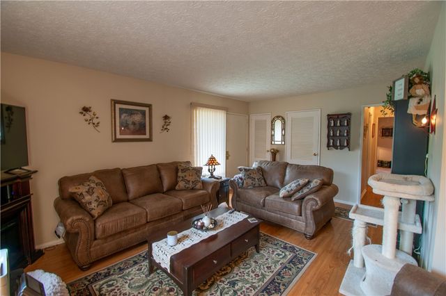 114 Sprucewood Circle, Geneva City, NY 14456