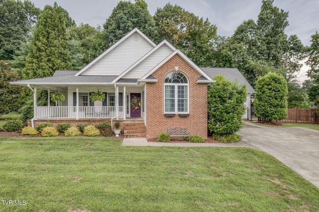 1828 Weaver Branch Rd, Piney Flats, TN 37686