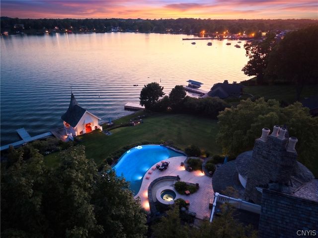 102 East Genesee Street, Skaneateles, NY 13152