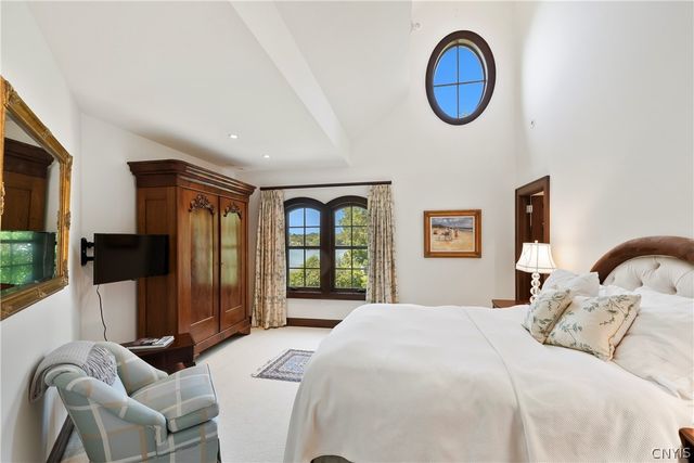 102 East Genesee Street, Skaneateles, NY 13152