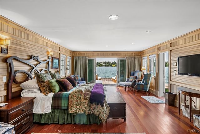 102 East Genesee Street, Skaneateles, NY 13152