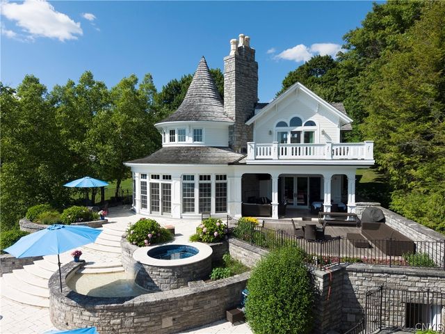 102 East Genesee Street, Skaneateles, NY 13152