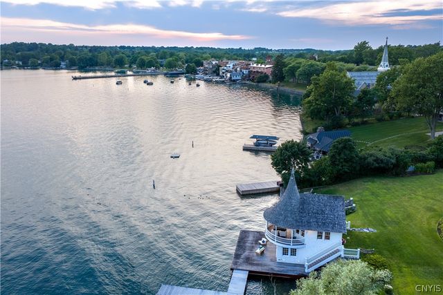 102 East Genesee Street, Skaneateles, NY 13152