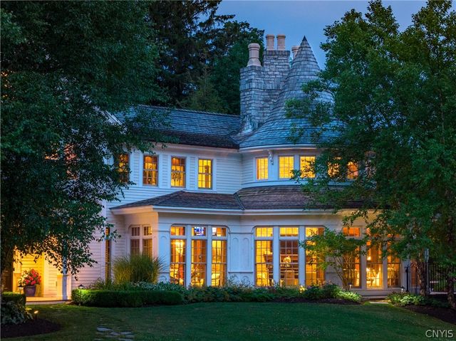 102 East Genesee Street, Skaneateles, NY 13152