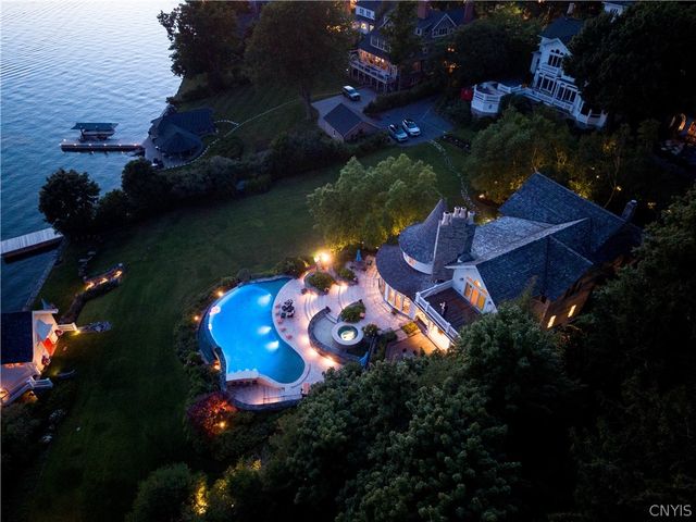 102 East Genesee Street, Skaneateles, NY 13152