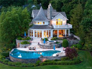 102 East Genesee Street, Skaneateles, NY 13152
