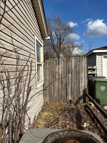 7717 Beech Avenue, Hammond, IN 46324