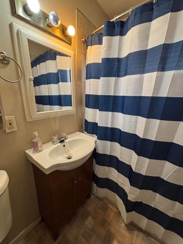 7717 Beech Avenue, Hammond, IN 46324