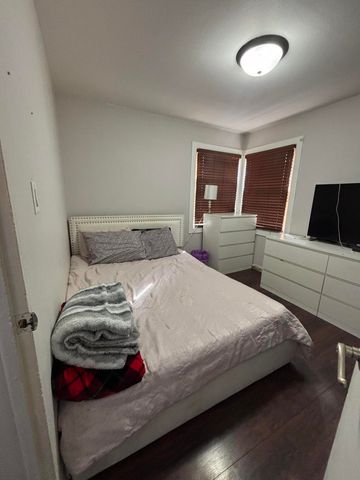 7717 Beech Avenue, Hammond, IN 46324